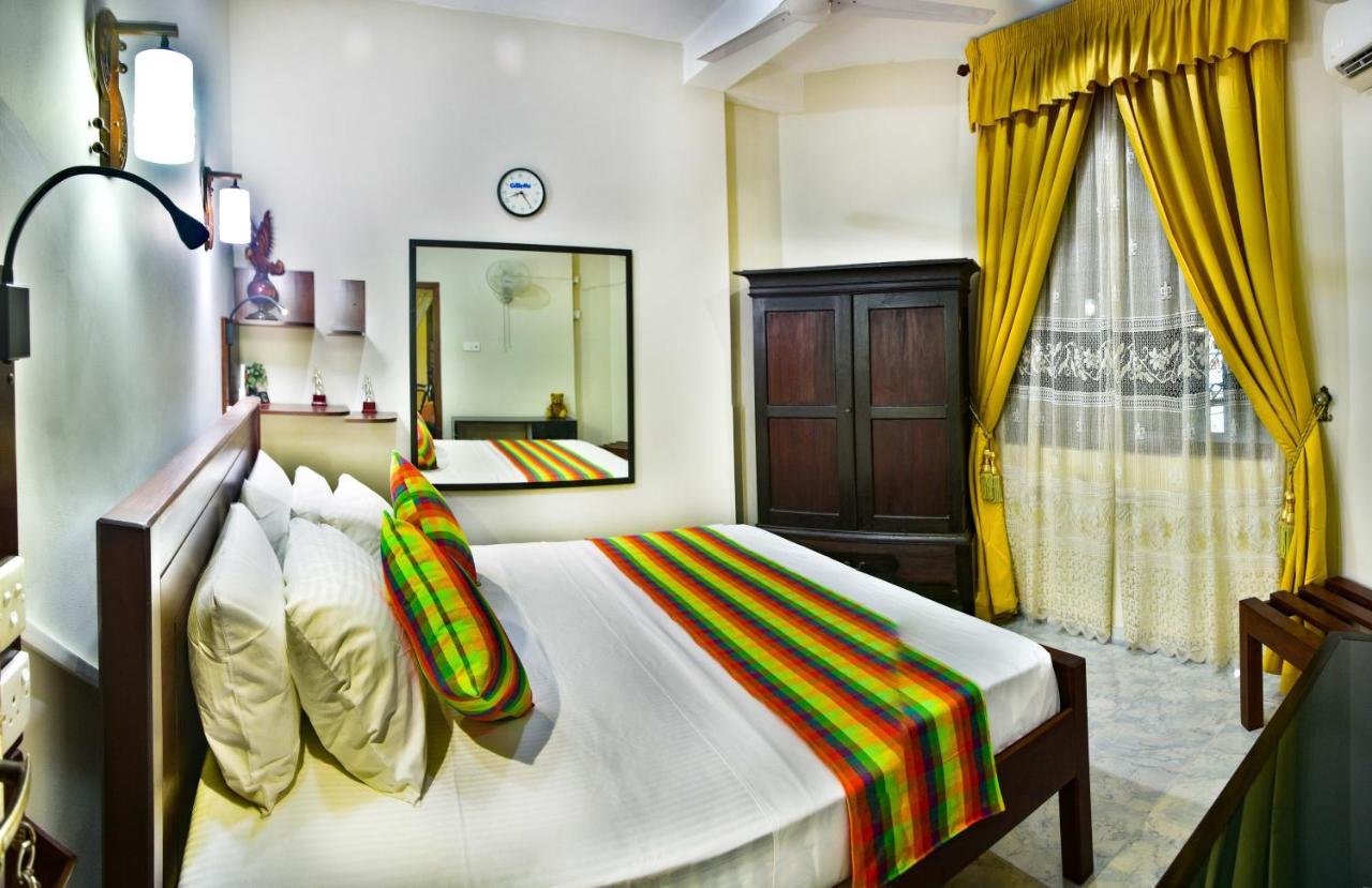 Villa Hikka 08 Hikkaduwa Bagian luar foto